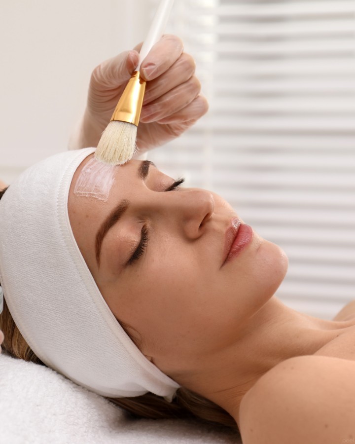 Peelings médicaux — Beauvoir Clinic, Waterloo