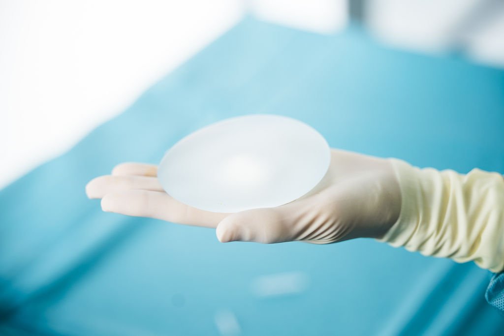 déroulement de l'opération d'augmentation mammaire